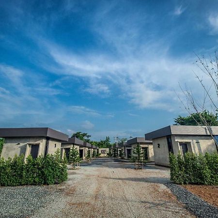 The Loft House Sakaeo Otel Watthana Nakhon Dış mekan fotoğraf