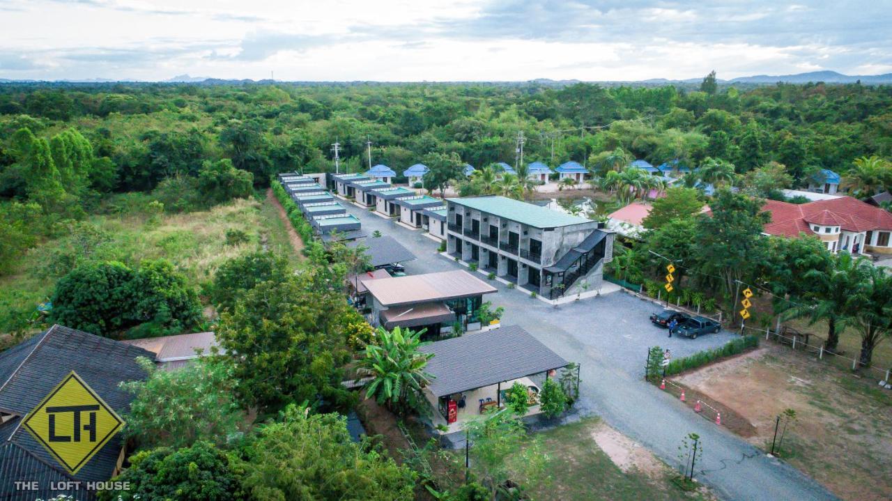 The Loft House Sakaeo Otel Watthana Nakhon Dış mekan fotoğraf