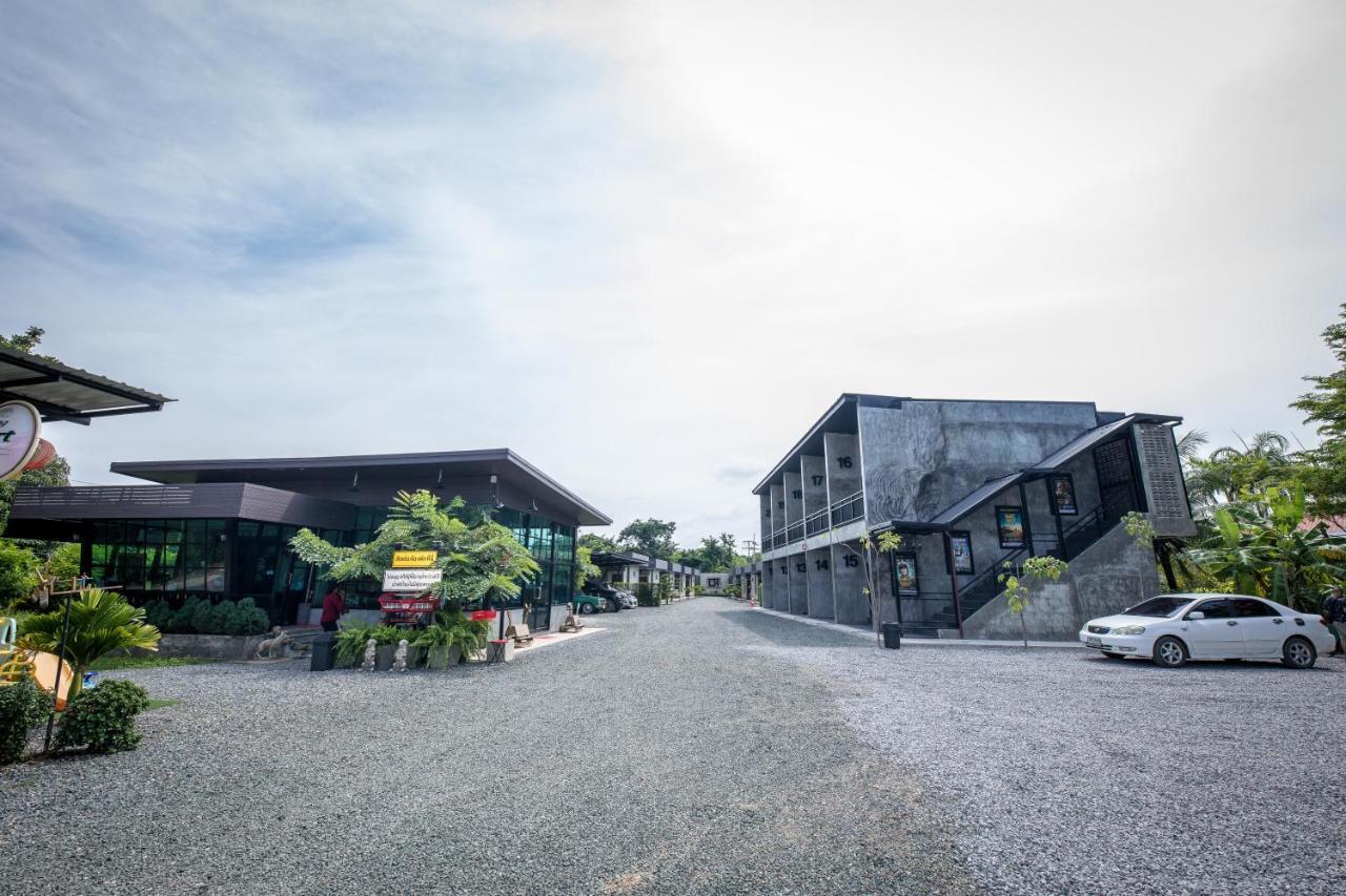 The Loft House Sakaeo Otel Watthana Nakhon Dış mekan fotoğraf